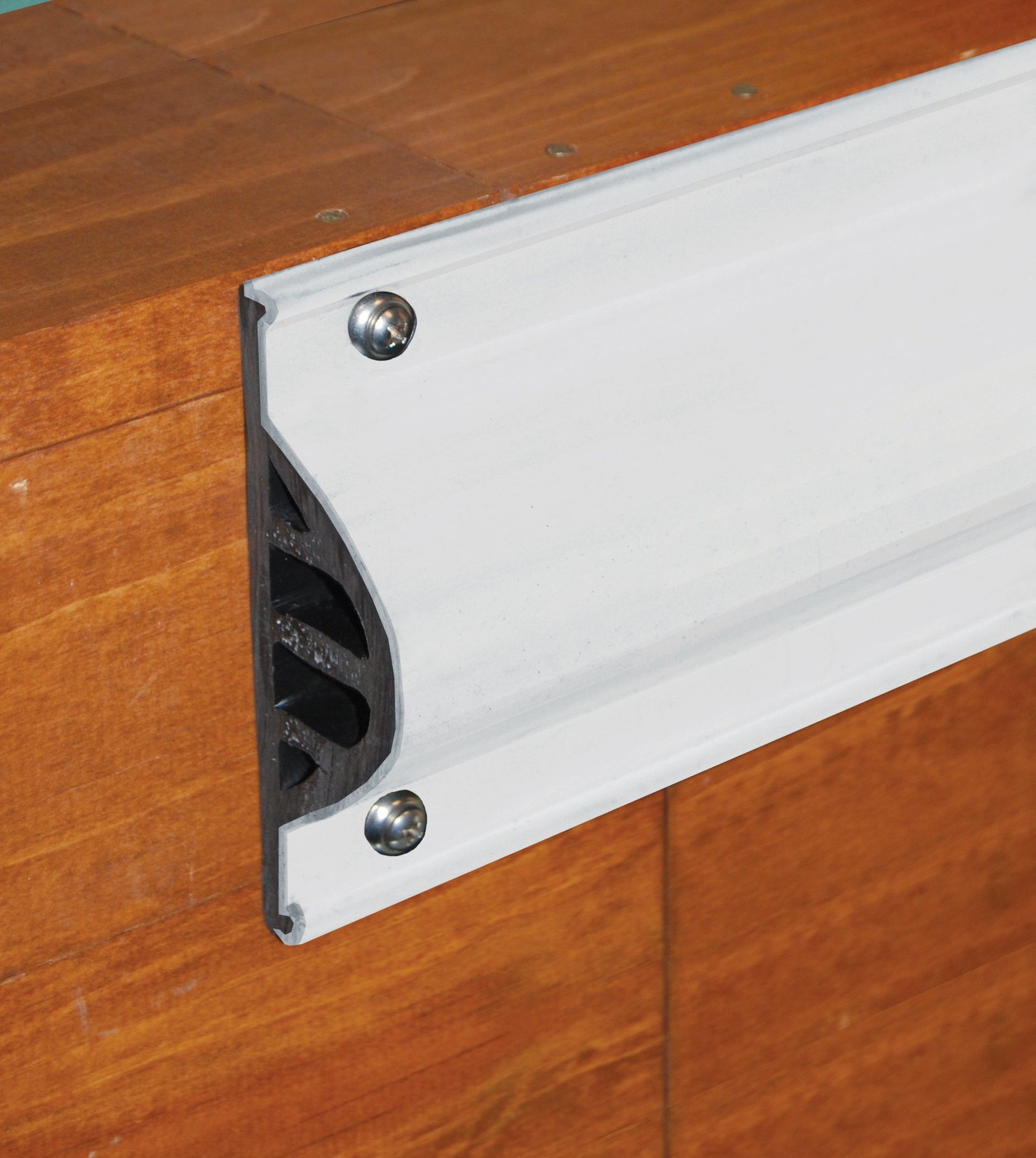 Taylor Made 45992 Boat Dock Edge